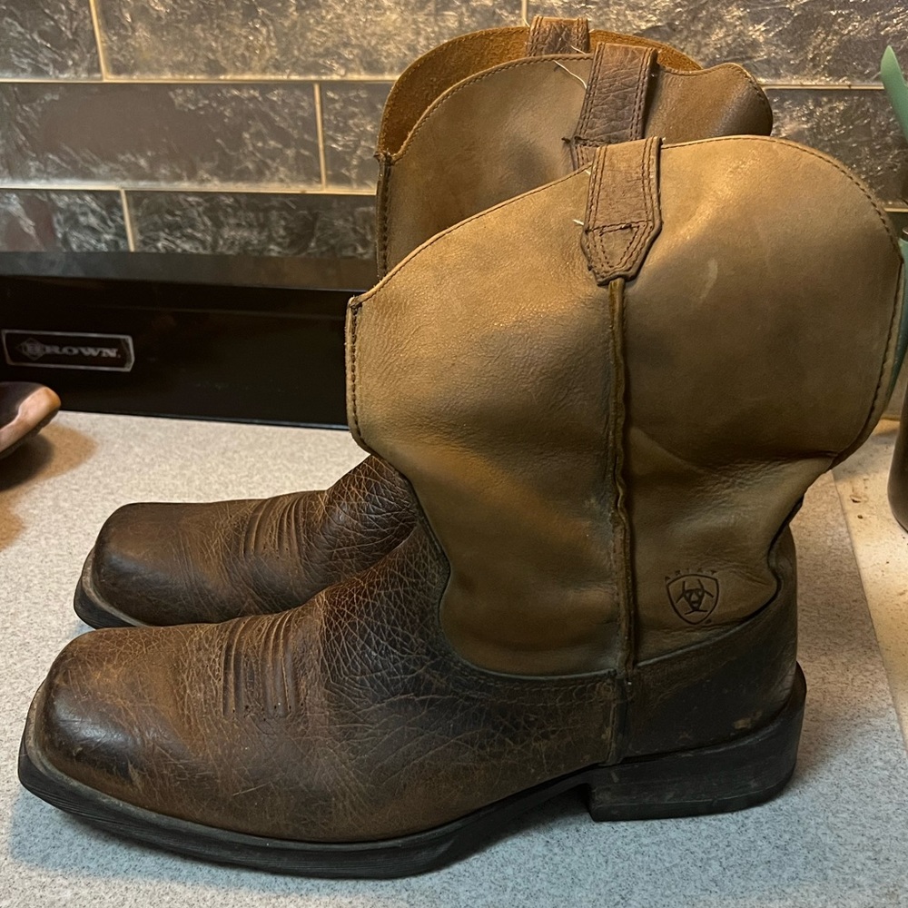 Ariat mens boots